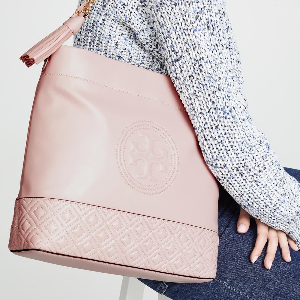 NWOT Tory Burch Fleming Hobo Bag shell pink $498